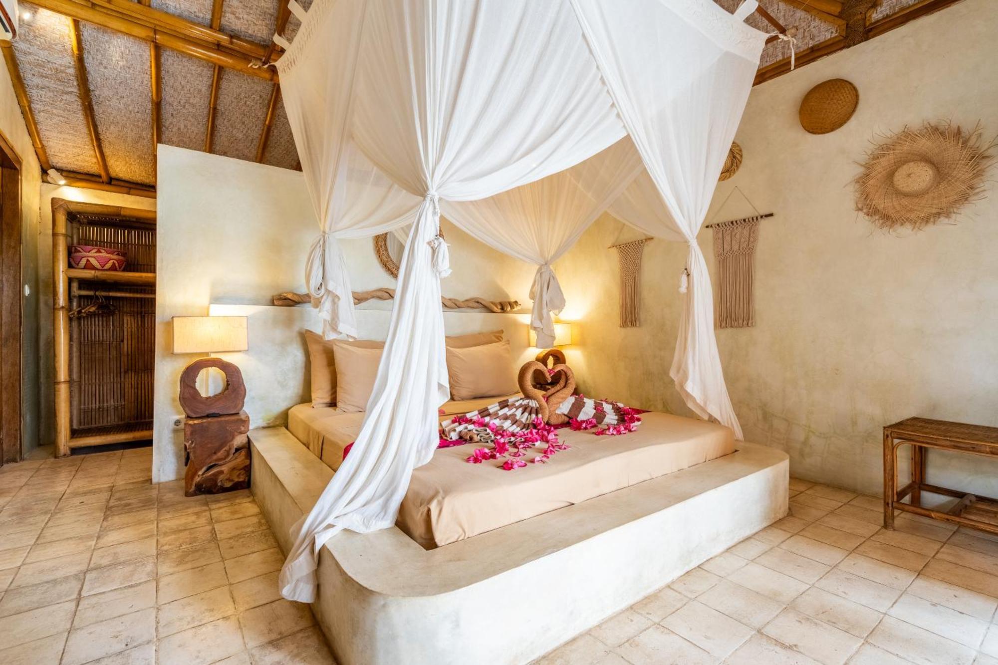 Villa Burung Gili Air Authentic 3-Bedroom Bamboo Villa With Private Pool Exterior foto